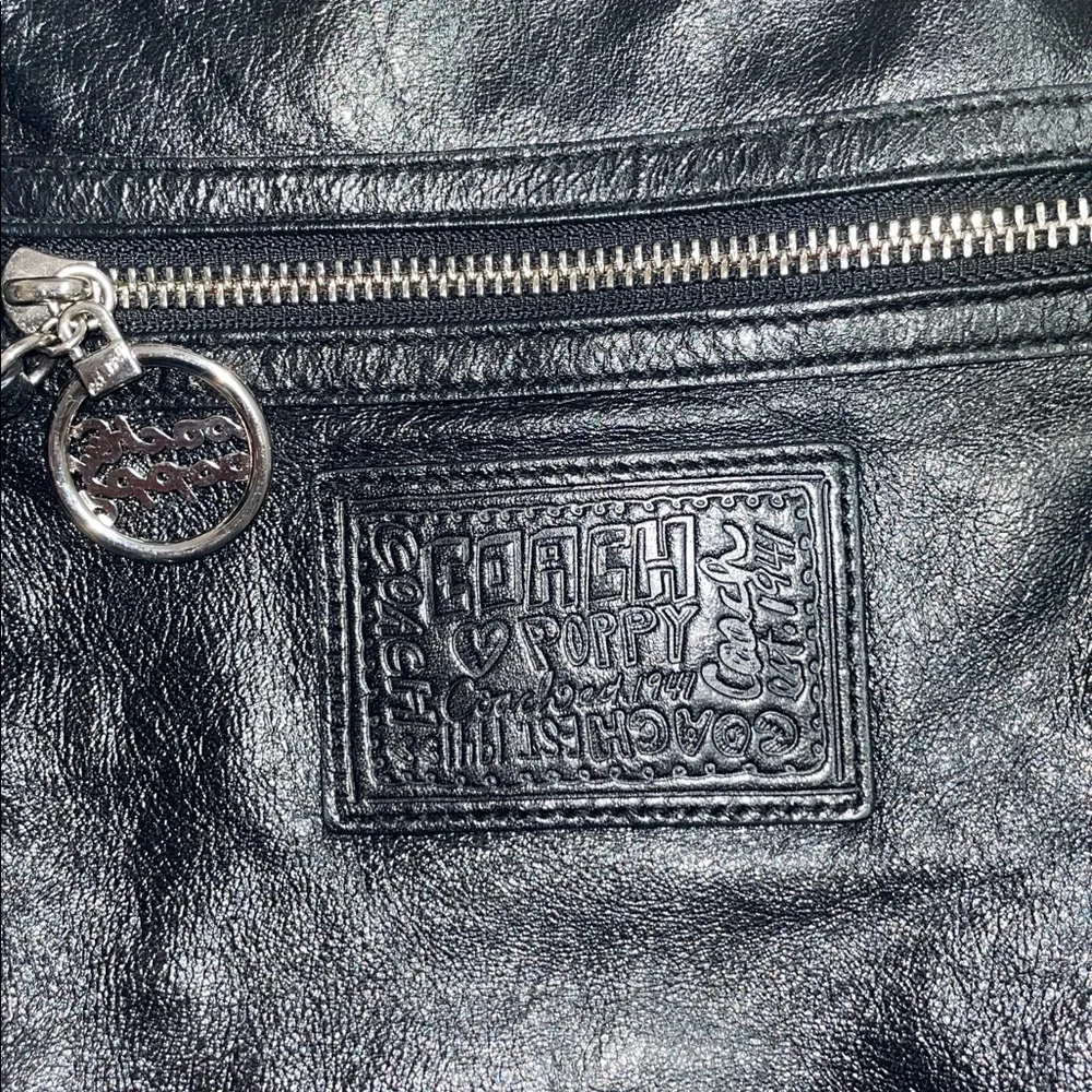 Coach ‘Poppy’ Legacy Convertible Shoulder Bag - Picture 7 of 12